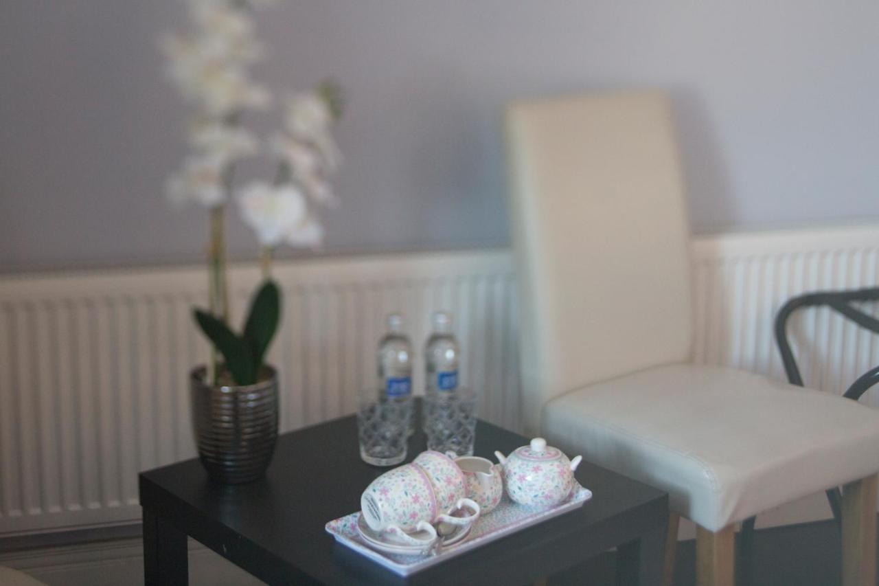 Caravogue House Hotel Trim Kültér fotó