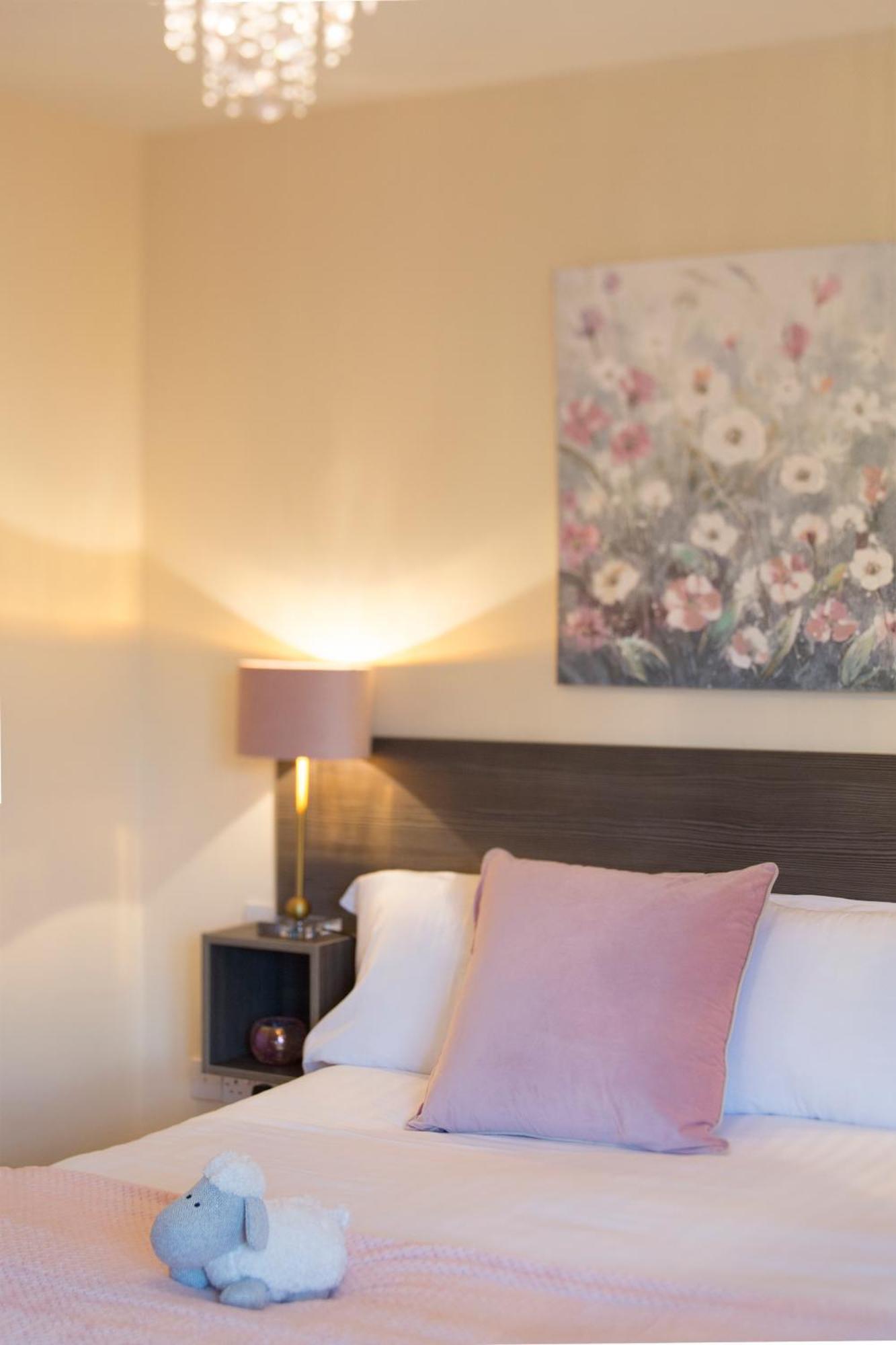 Caravogue House Hotel Trim Kültér fotó